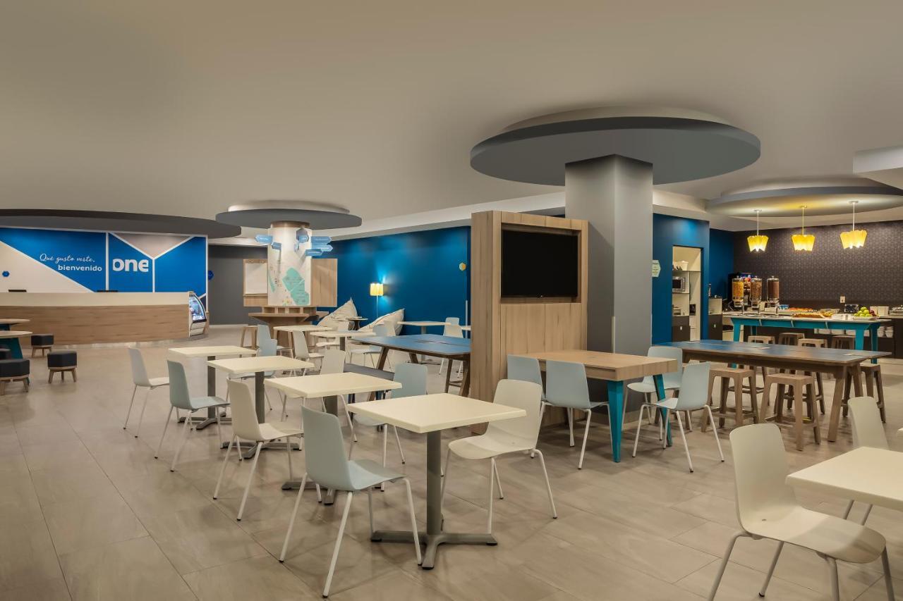 One Monterrey Tecnologico Hotel Екстериор снимка